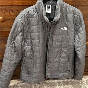 The North Face women’s Quilted Jacket - Gray